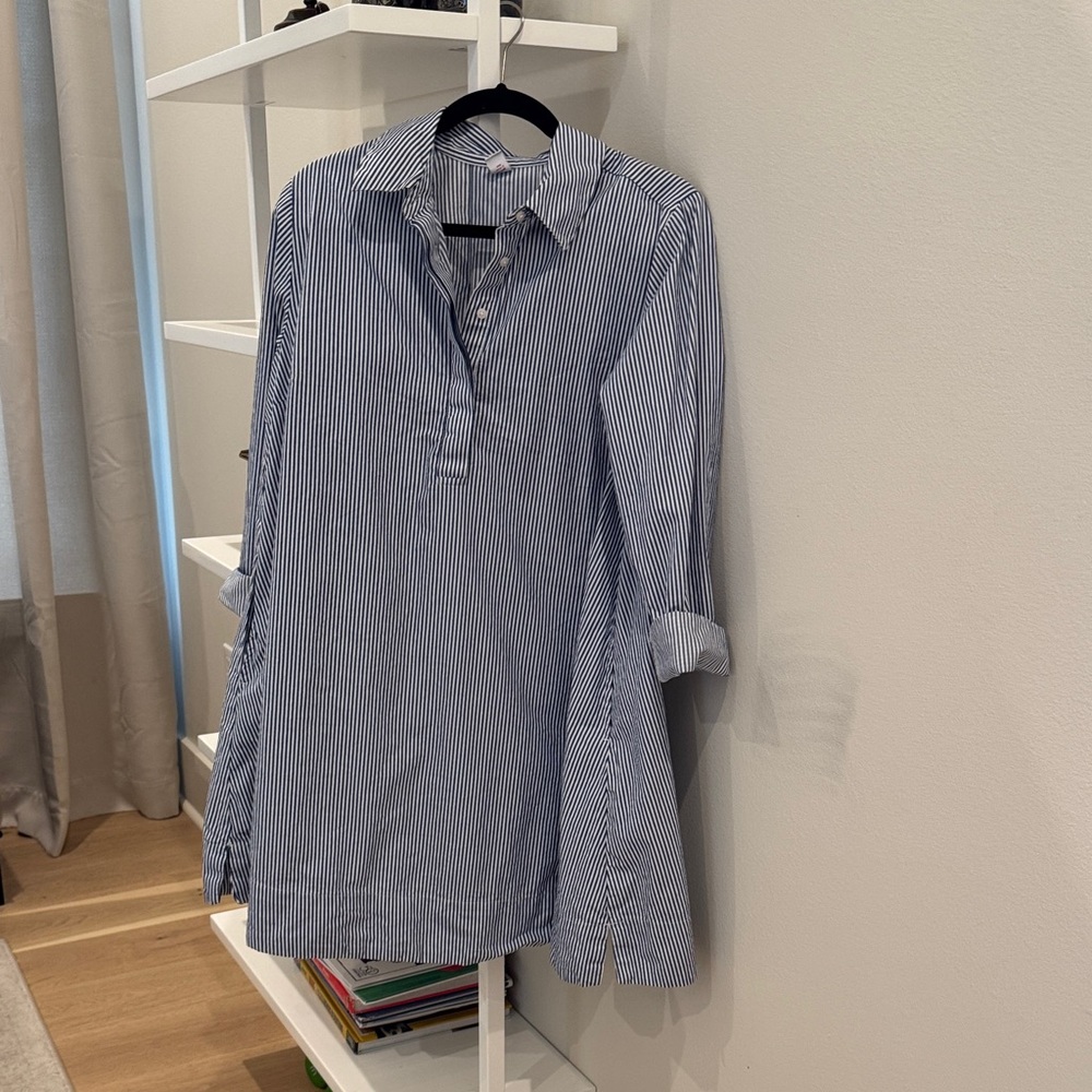 Old Navy Navy and White Striped Shirt